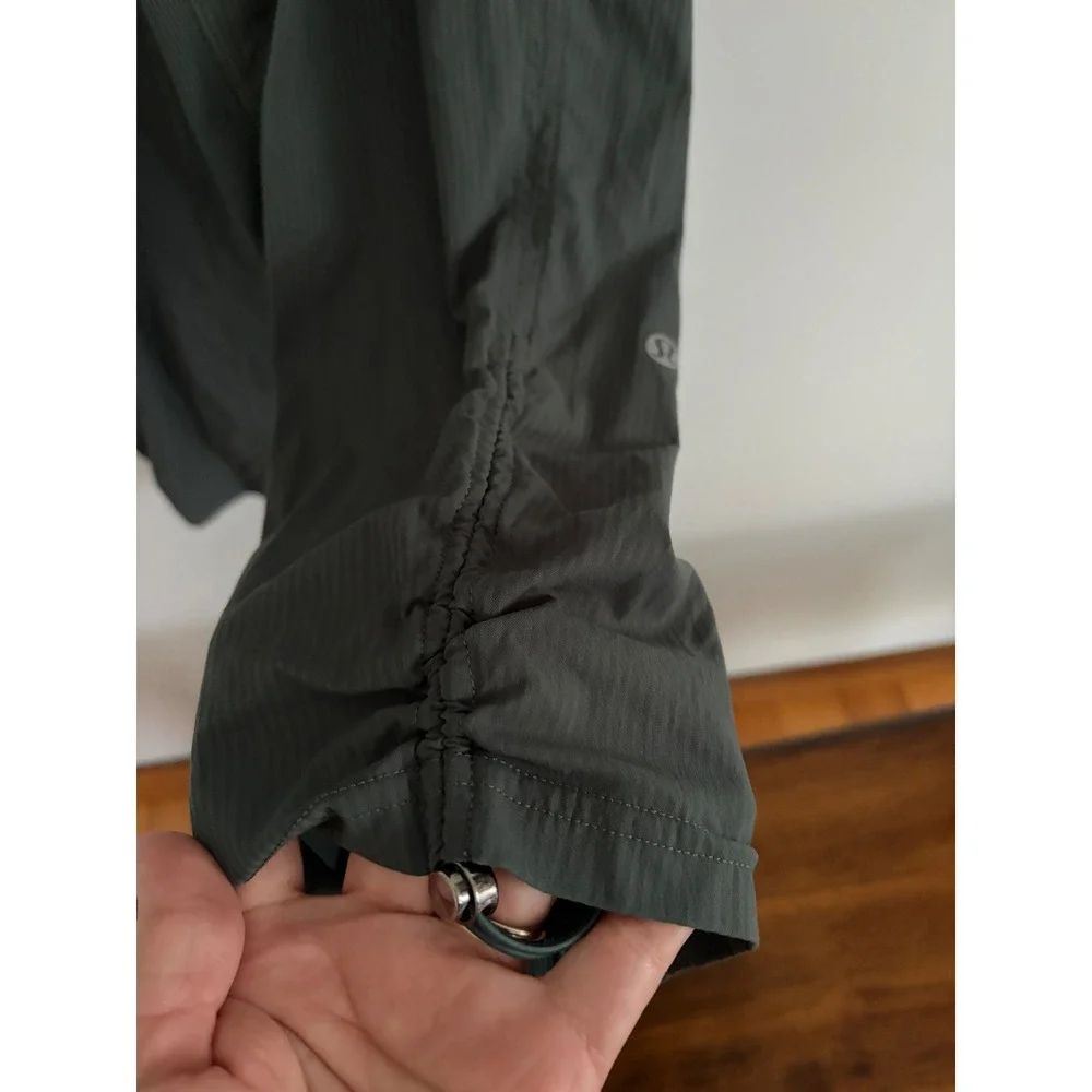 Lululemon Dance Studio Mid-Rise Cropped Green Size‎ 6